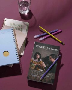 Libro-vender-la-lana-mesa-cuadernos